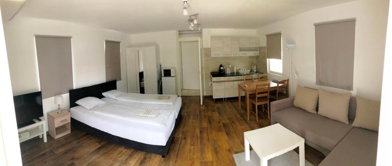 Akali Studio Apartments บาลาโตนาคาลิ ภายนอก รูปภาพ