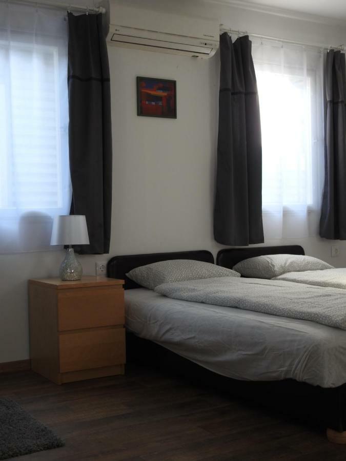 Akali Studio Apartments บาลาโตนาคาลิ ภายนอก รูปภาพ